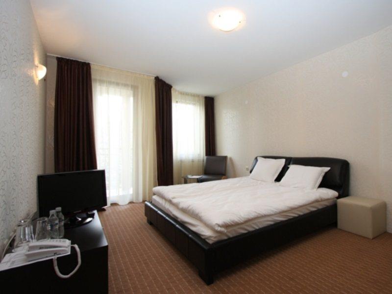 Iceberg Hotel Borowec Zewnętrze zdjęcie